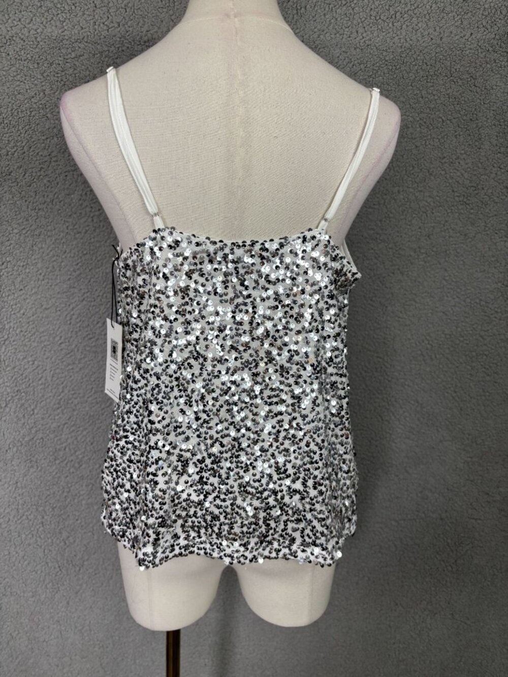 Miyieonz Women's Sequin Lace V -Neck Tank Top White & Silver Size Med NWT's. - Picture 5 of 8